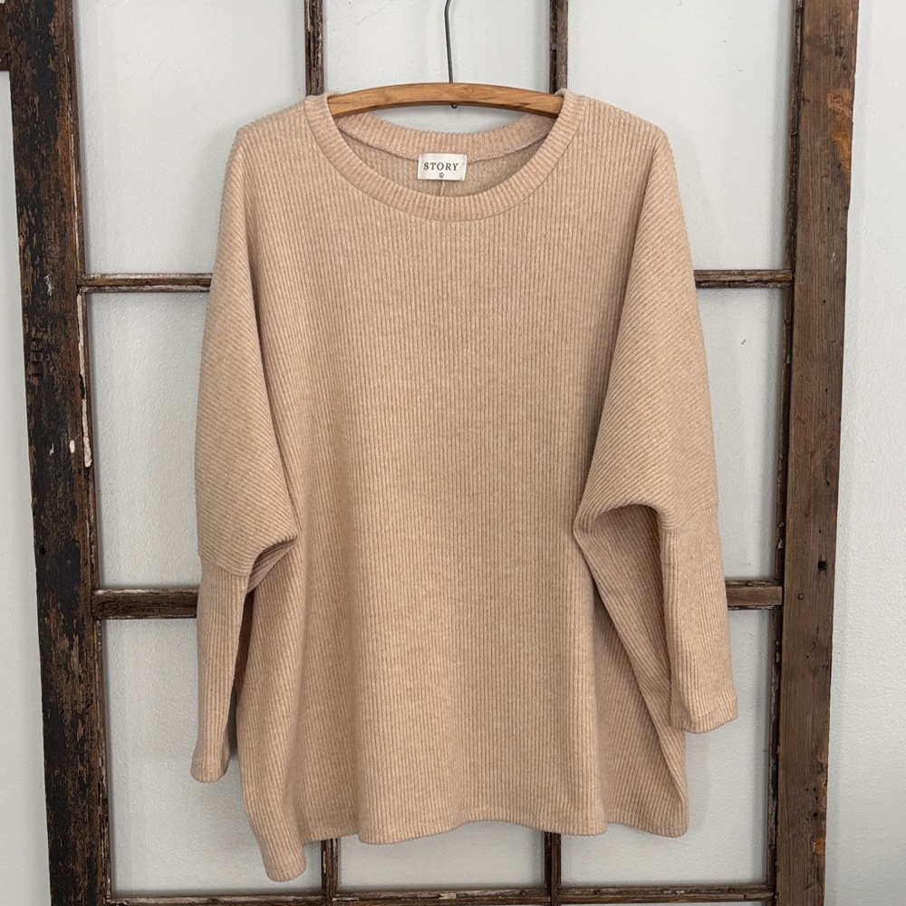 STORY women’s ribbed long sleeve top